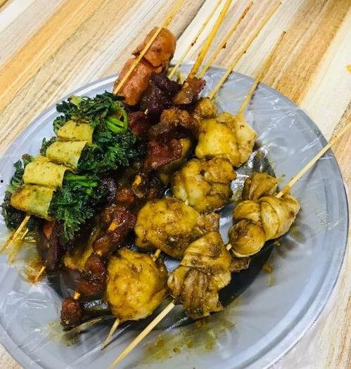 娱乐吃瓜酱炸串是真的吗,揭秘网红美食的真伪之谜