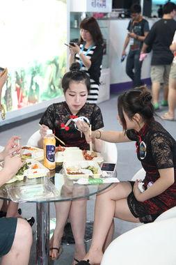 娱乐吃瓜酱社会百态,揭秘社会百态背后的娱乐真相